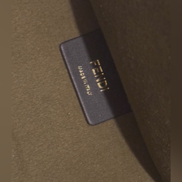 FENDI SUNSHINE EMBOSSED FF LEATHER TOTE BAG + charm - Picture 6 of 10